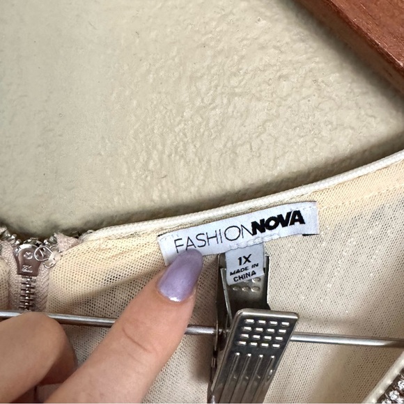 Fashion Nova For Tonight’s Special Pearl Beaded Mini Dress Silver Size 1X - Picture 3 of 7